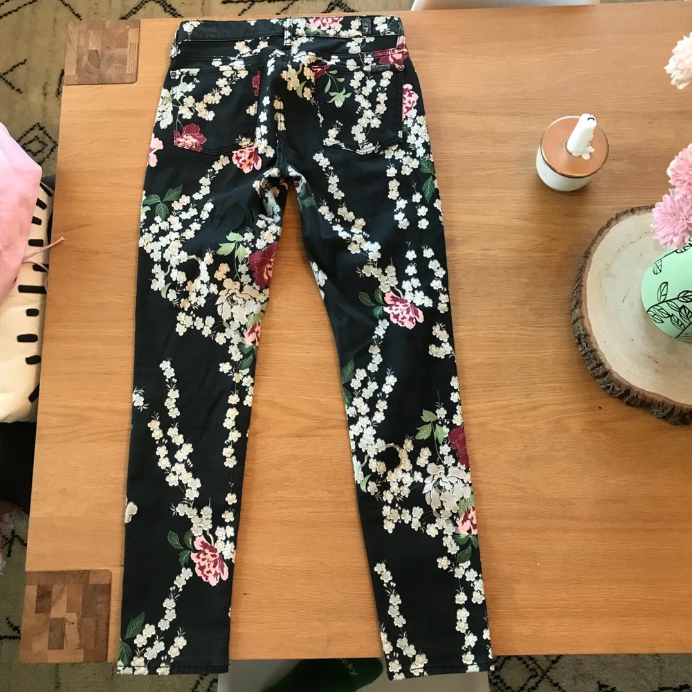 7 for All Mankind Slim Cigarette Cherry Blossom Jeans - Picture 7 of 8
